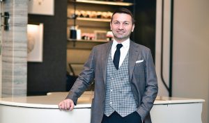 “GERÇEKCİ YAKLAŞIMLAR YÖN GÖSTERİCİ OLUYOR”